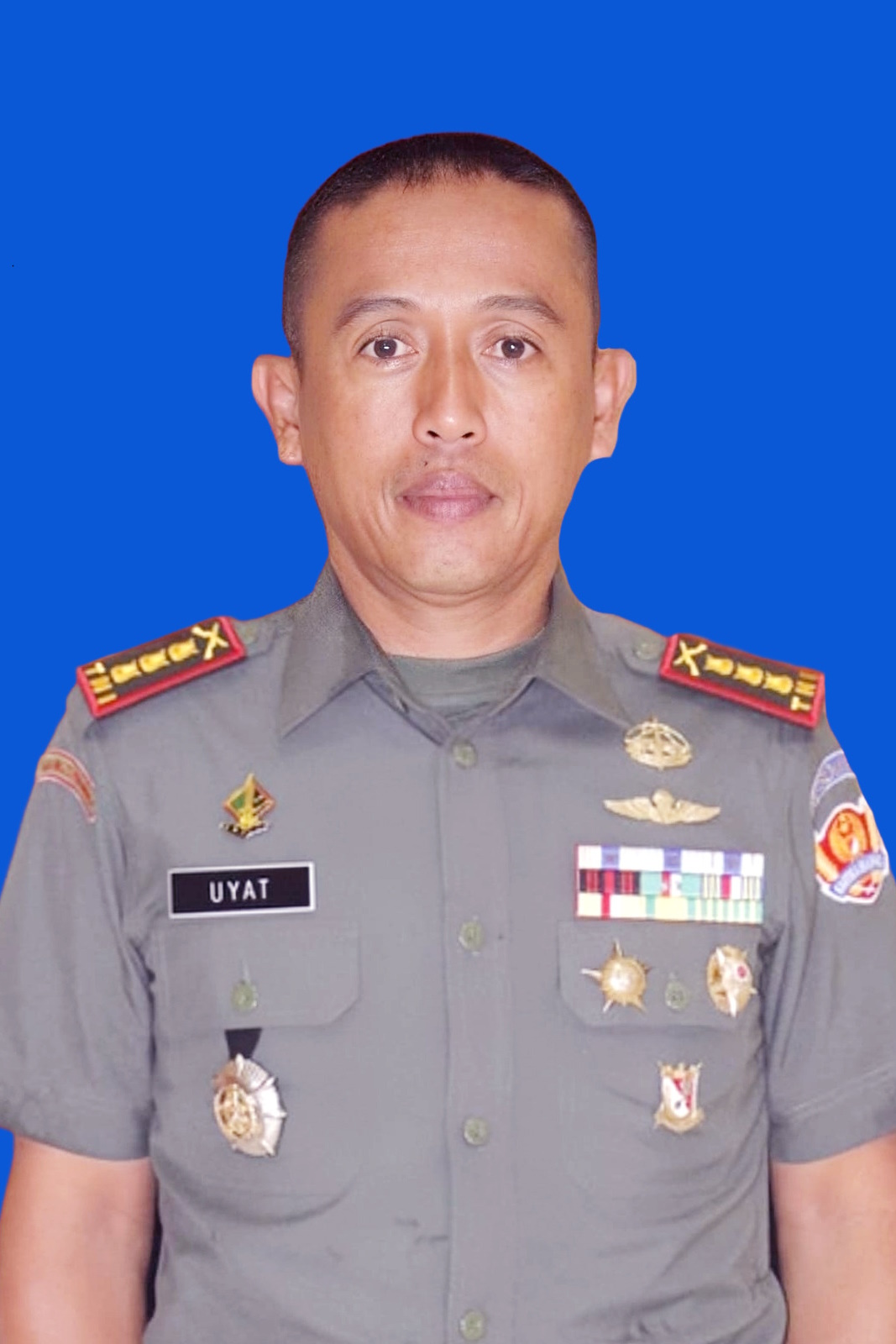 UYAT, S.I.P., M.H.I., CFrA.