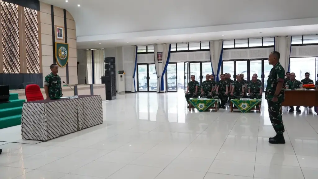 Gelar Paket Instruksi, Perlengkapan dan Kendaraan pada Operasional Diktukpa TNI AD Lanjutan Gel II TA 2026 Dirbindik secapaad Kolonel Inf…